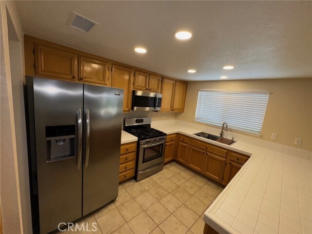 Building Photo - 39495 7 Oaks Dr