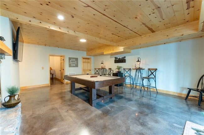 Building Photo - 105 Cedar Cove