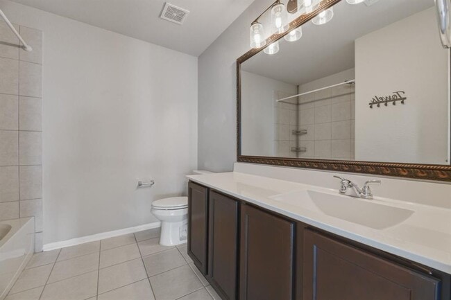 Building Photo - 125 Exeter Cove