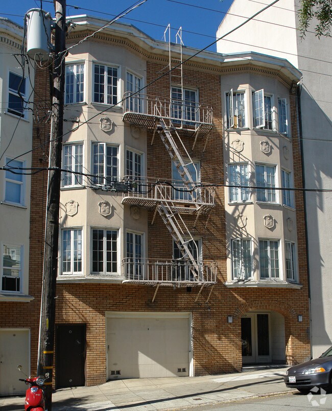 Building Photo - 235 Shrader St