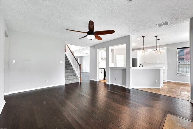 Building Photo - 10219 Sable Trail Ln