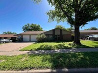 Building Photo - 5503 Hooper Dr