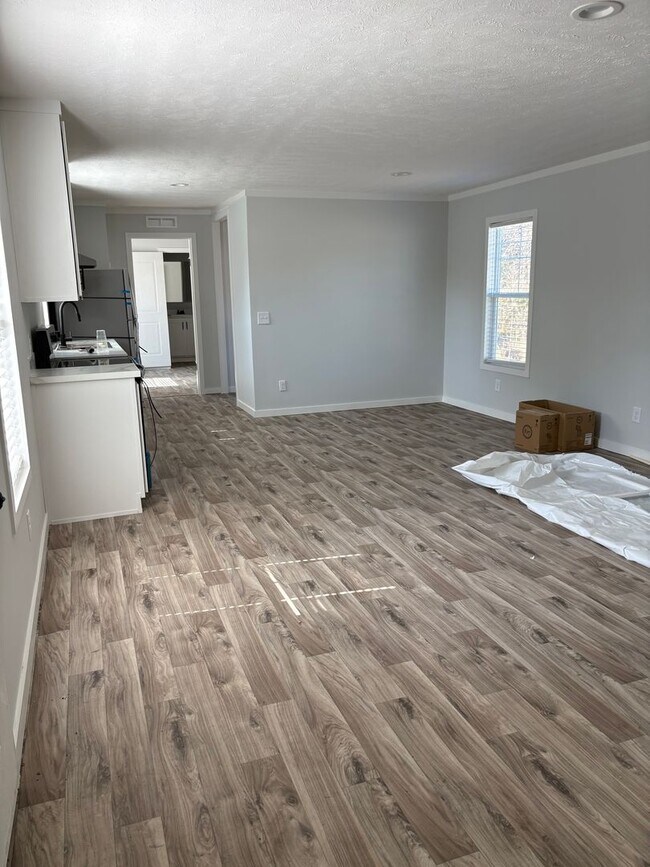 Building Photo - 127 Hubert Blvd