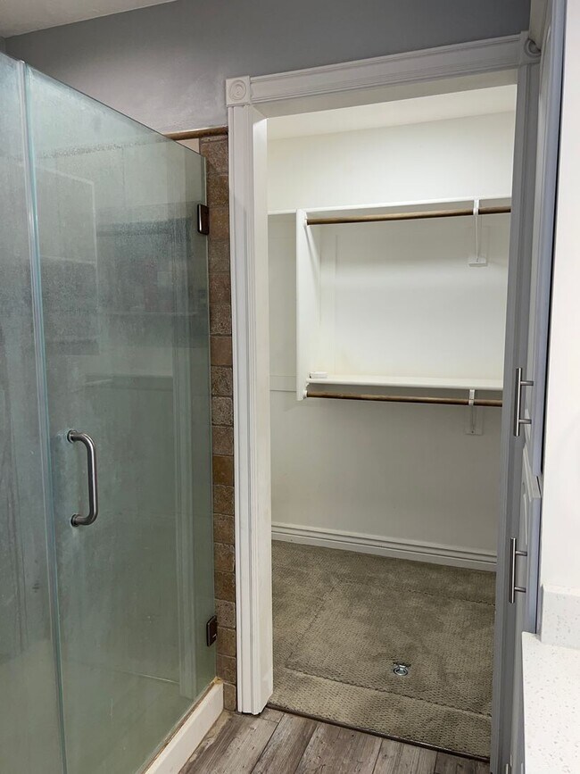 Building Photo - THIS IS A LEASE TAKEOVER - PLEASE CONTACT ...