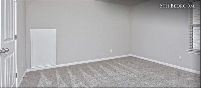 Building Photo - 533 Gabrielle Anne Dr