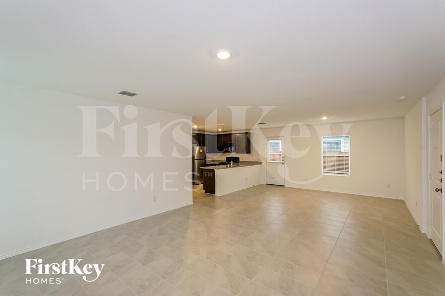 Building Photo - 6503 Cannonade Dr