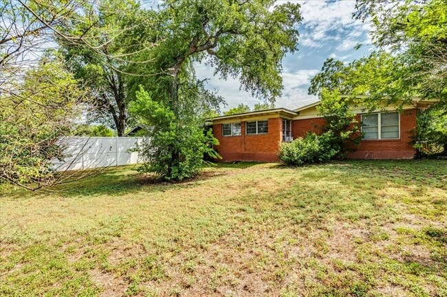 Building Photo - 4712 Frontier Trail