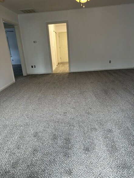 Building Photo - 1229 Brockenbraugh Ct