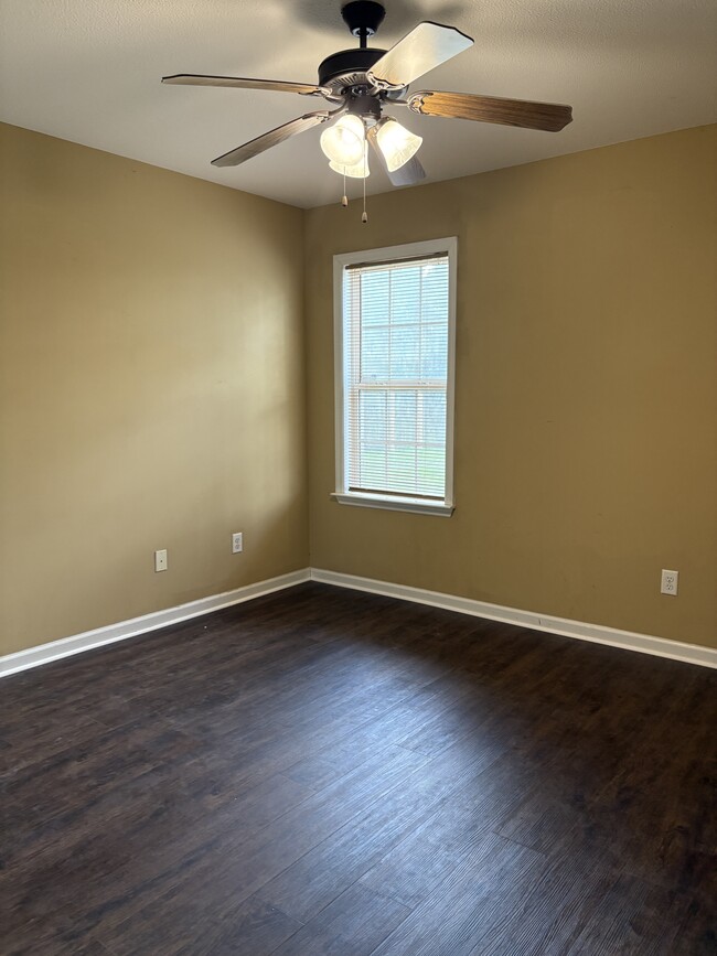 Building Photo - 26 Mill Pond Pl