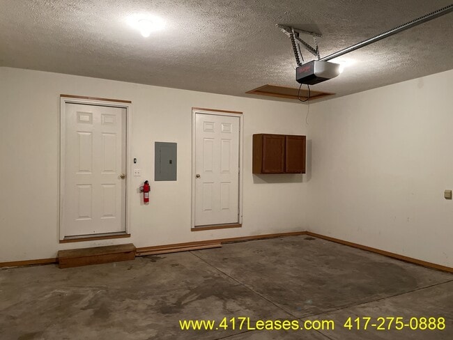 Building Photo - 1713 Windmill Way