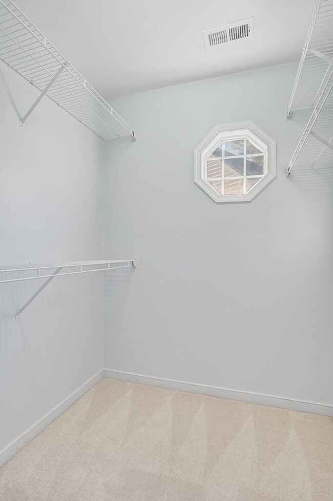 Building Photo - 11704 Park Forest Ct