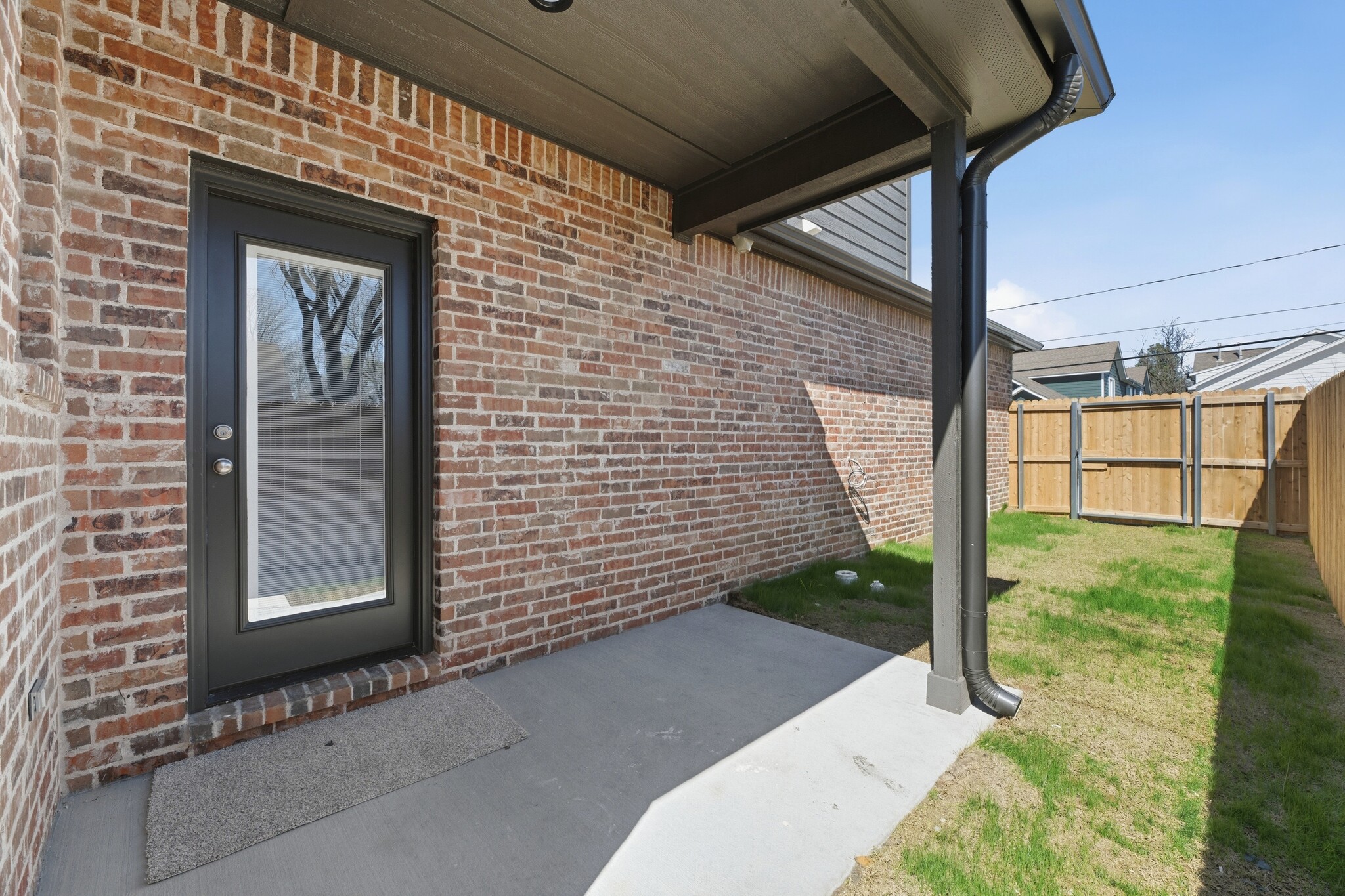 Building Photo - 316 E Elgin St