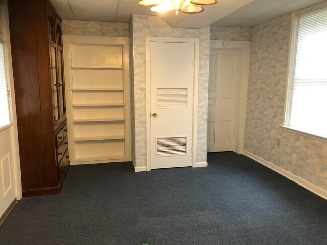 Living Room - 164 S River St