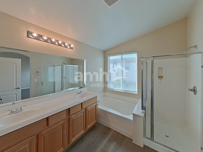 Building Photo - 1337 Cedar Berry Ct