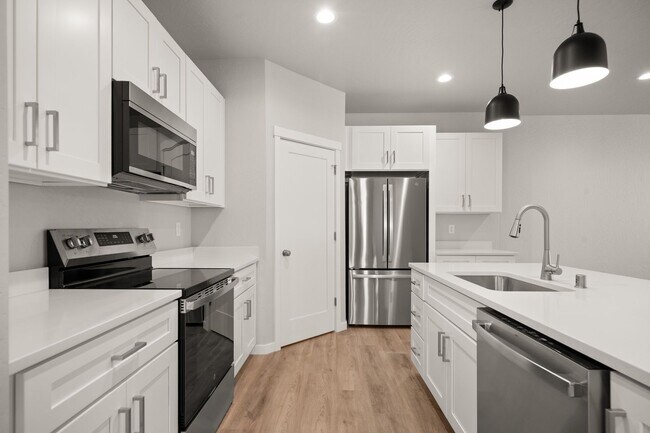 Building Photo - 4205 N Stout Ct