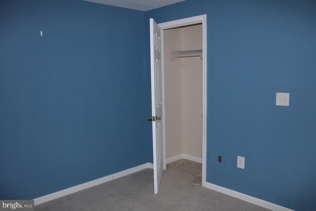 Building Photo - 222 Mary Jane Ln