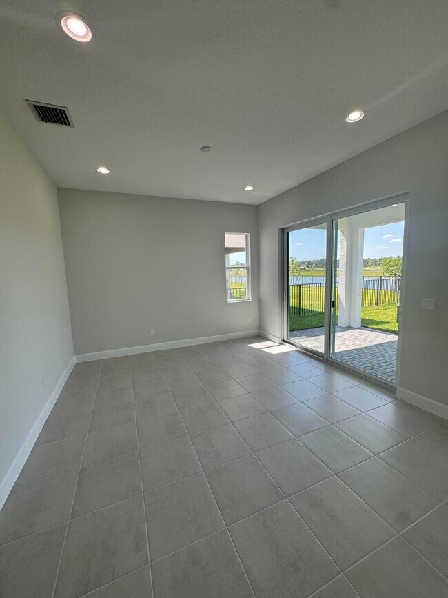 Building Photo - 14177 Gray Bark Bnd
