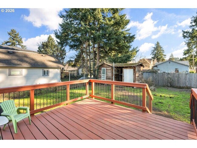 Building Photo - Classic Portland bungalow in Northeast Portland Available July 1st!