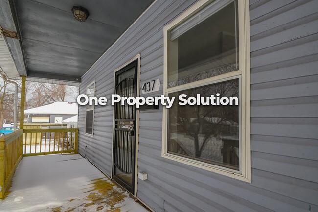 Building Photo - 437 Hovey St