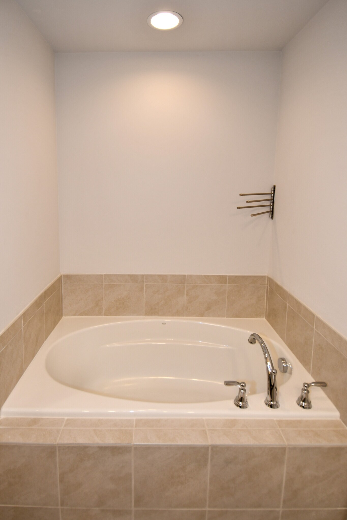 Building Photo - 2421 Auden Dr