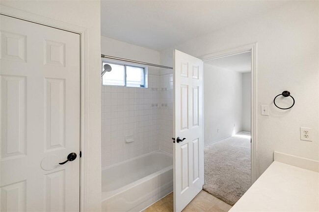 Building Photo - 1725 Zydeco Dr