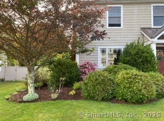 Building Photo - 82 Riverview Cir
