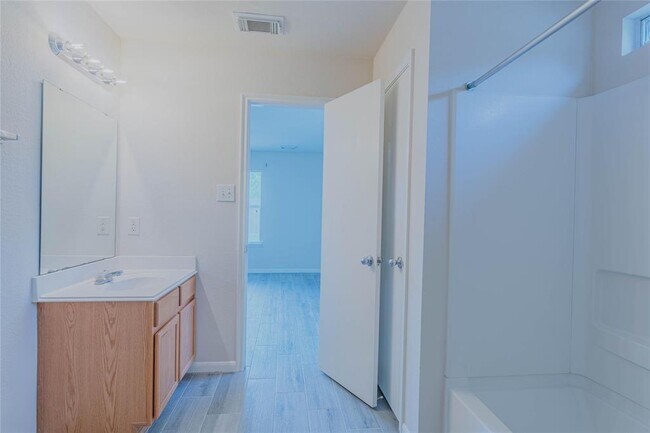 Building Photo - 21210 Pinewalk Brook Ln