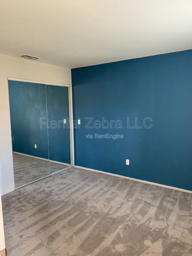 Building Photo - 2915 N Texas St