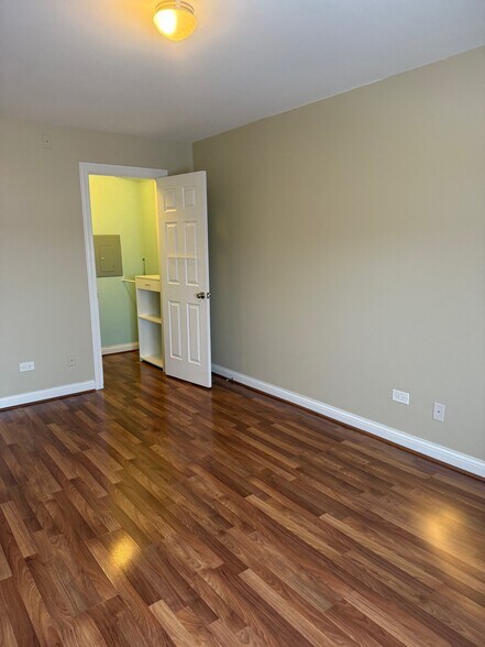 Building Photo - 601 Quincy Bridge Ln