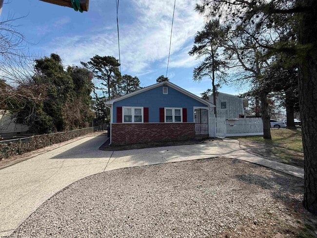 Building Photo - 230 Bethel Rd