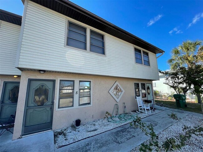 Building Photo - 21307 Gertrude Ave