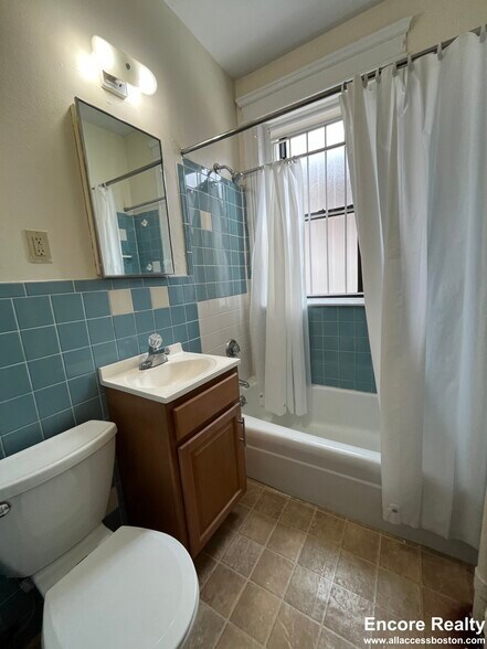 Building Photo - 1148 Commonwealth Ave