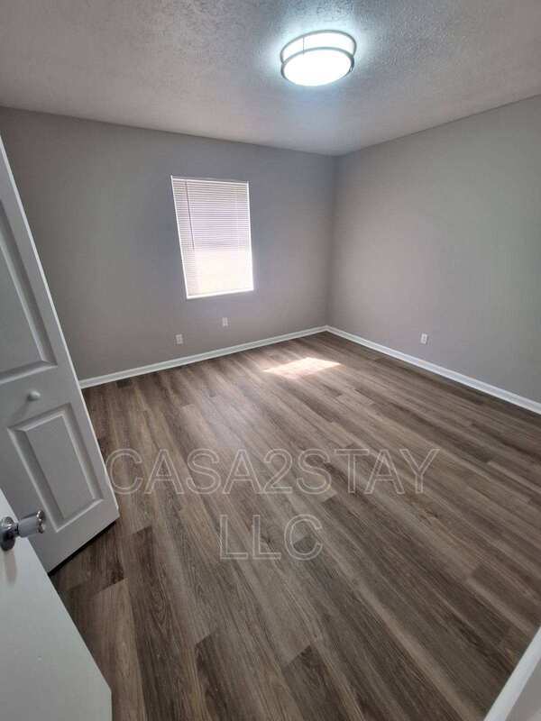 Building Photo - 678 Knox Blvd