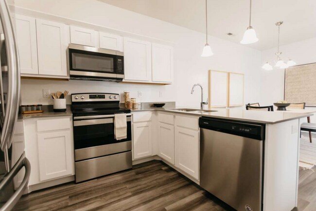 Building Photo - Pet-Friendly 3BR in a Great Vineyard Locat...