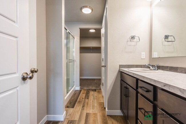 Building Photo - Upgraded 4 bed 3 bath home