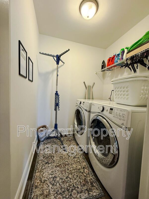 Building Photo - 3935 Standardbred Dr