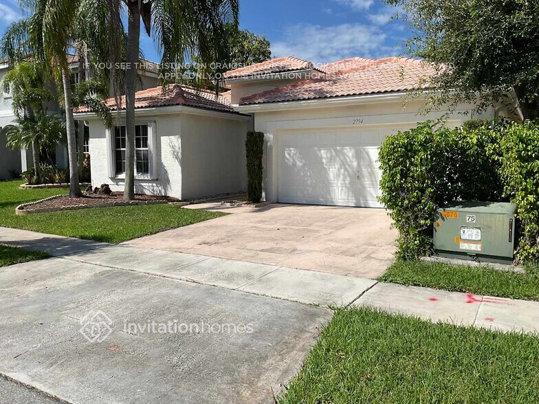 Building Photo - 2794 SW 183rd Ave