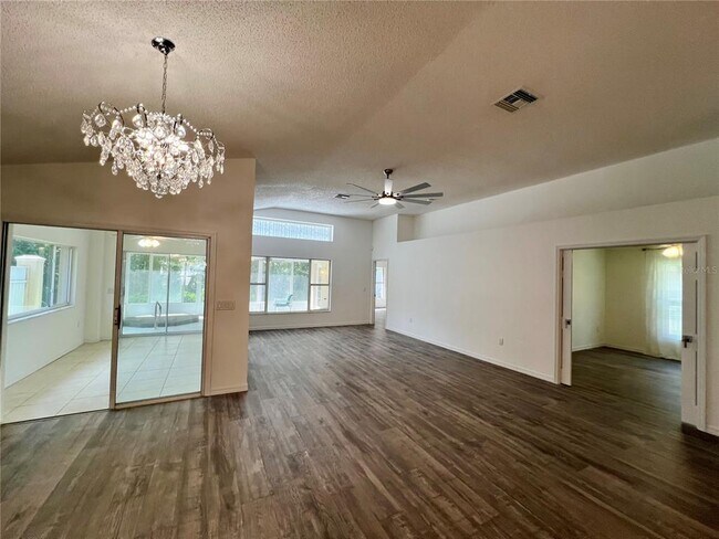 Building Photo - 1435 Stroud Ct