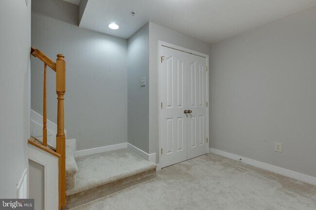 Building Photo - 1207 Pear Blossum Ct