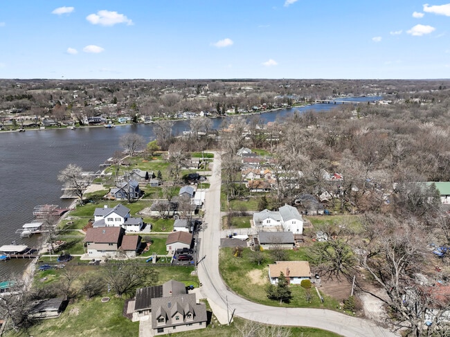 Building Photo - 2916 Oakwood Ave