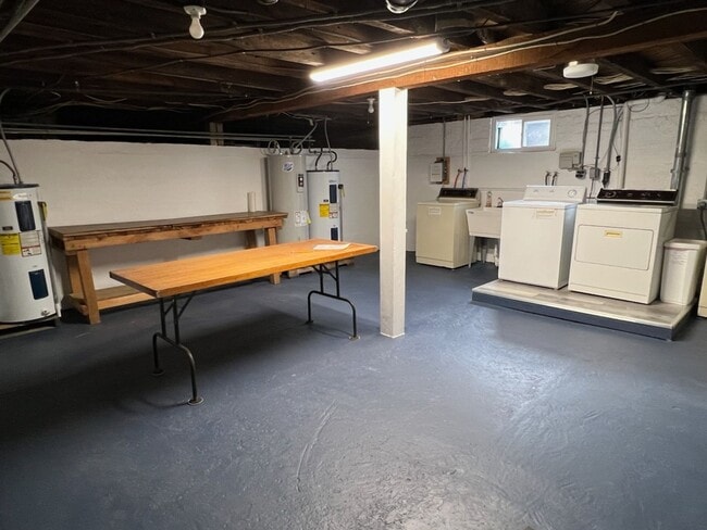 Building Photo - 522 Orondo Ave