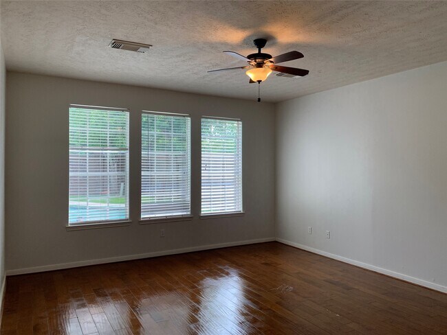 Building Photo - 20703 Riviere Ln