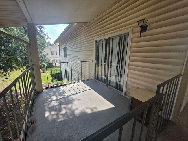 Building Photo - 1208 Bush River Rd