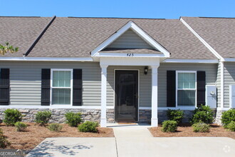 Building Photo - 425 Andover Dr
