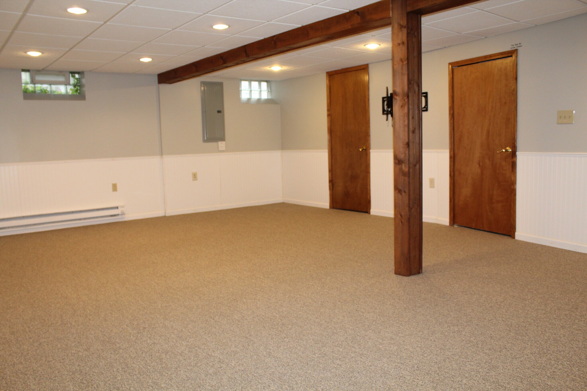 Building Photo - 6235 Sunnywood Dr