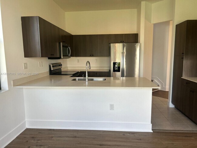Building Photo - 5525 Agostino Way