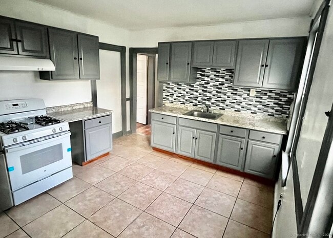 Primary Photo - 136 N Bishop Ave