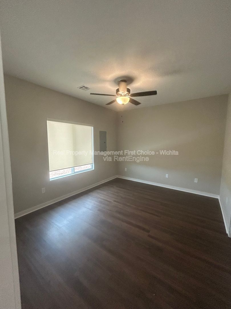 Building Photo - 1965 Cody