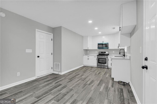 Building Photo - 5303 Kemper Pl
