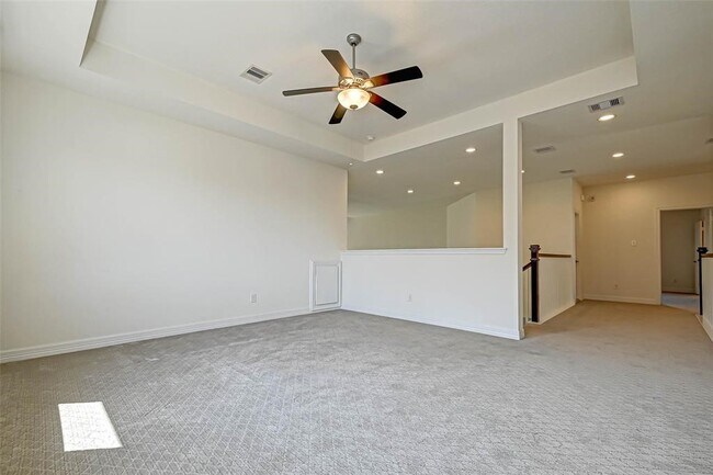 Building Photo - 28214 Evergreen Cove Ln